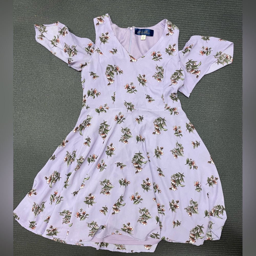 Juniors size large pretty purple flowered dress with cut out shoulders